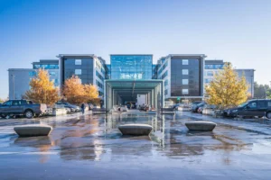 Optimierung der OP-Planung und Rückverfolgbarkeit von Instrumenten im AZ Alma Krankenhaus